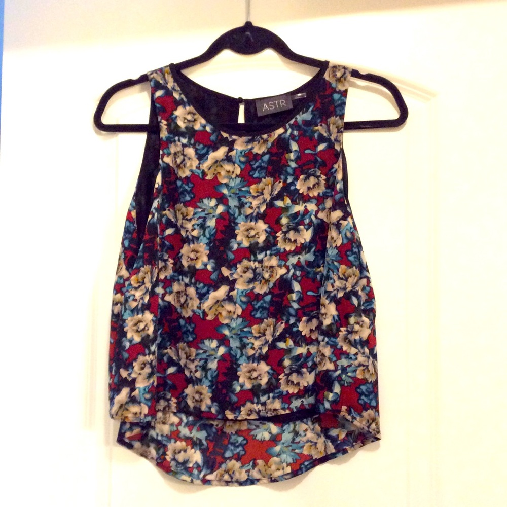 ASTR Floral Print Sleeveless Blouse Sz M